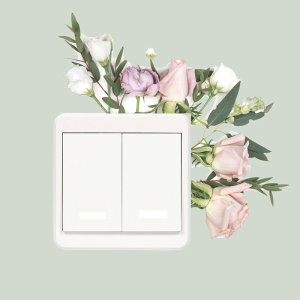 Switch-klistremerke - Rosa og hvite blomster